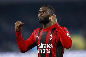 托莫里：我們正在適應(yīng)阿萊格里的要求，米蘭必須始終參加歐冠比賽