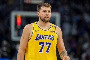 為留住東契奇招募艾頓&斯瑪特 湖人新陣容能否沖擊總冠軍？