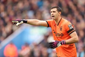 記者：曼聯(lián)尚未決定是否追求大馬丁，計劃引進年輕的二號門將