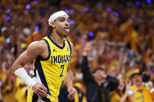 步行者GM：我們要內(nèi)姆哈德帶領球隊 他作為得分手需要更自信一些