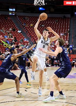 詹寧斯：看了比賽就知道富保羅為何要簽楊瀚森 就是對(duì)比賽的感覺