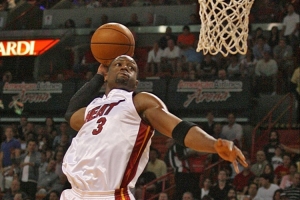 韋德：歷史地位沒意義 我從籃球中得到了一切 現在還在靠它賺點錢