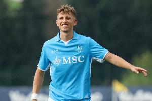 62場0球！那不勒斯官方：林德斯特倫租借+選擇買斷轉(zhuǎn)會(huì)沃爾夫斯堡