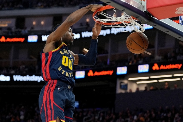 記者：庫明加想要3000萬 勇士的報價尚未超過2000萬-2300萬的范圍