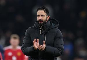 阿莫林：曼聯(lián)將更多簽有英超經(jīng)驗(yàn)的球員 滿意以當(dāng)前陣容踢新賽季