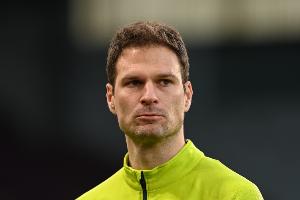 羅馬諾&天空體育：38歲門將貝戈維奇將免簽加盟萊斯特城