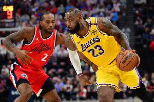 美媒：太平洋賽區(qū)星光璀璨 勇士&湖人&快船&太陽都有超級雙星坐鎮(zhèn)