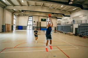 被交易&首輪出局！賽季結(jié)束第二天 東契奇就讓經(jīng)紀(jì)人開始訓(xùn)練計(jì)劃