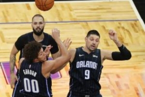 富尼耶回復(fù)武切維奇調(diào)侃：兄弟 我知道你在樂(lè)透區(qū)打得已經(jīng)厭倦了