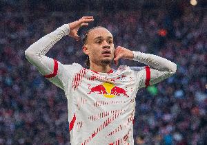 記者：藍(lán)軍尚未報價西蒙斯，萊比錫想通過該球員得到7000萬歐