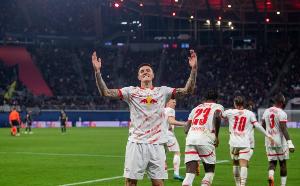 電訊報(bào)：曼聯(lián)還在考慮鋒線補(bǔ)強(qiáng)方案，范圍縮小為塞斯科或沃特金斯