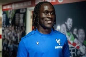 官方：水晶宮20歲中場(chǎng)大衛(wèi)-奧佐租借加盟英冠德比郡