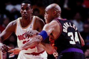 巴克利：太陽時期的我不如費(fèi)城時強(qiáng) 但因?yàn)橛泻脦褪治夷昧薓VP