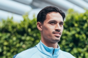 今天是賴因德斯27歲生日，曼城祝福：生日快樂，盼盡快主場見到你