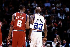 韋德談最喜歡的球員：喬丹、科比、詹姆斯、AI、庫里、鯊魚、KG