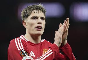 身價(jià)4500萬(wàn)歐！英媒：熱刺將報(bào)價(jià)加納喬，并將他視為孫興慜替代者