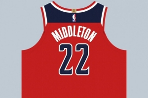 球衣記者：米德爾頓將球衣號碼從32號改為了22號