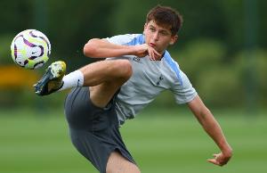 BBC：格拉斯哥流浪者接近租借熱刺17歲前鋒米奇-摩爾1個賽季