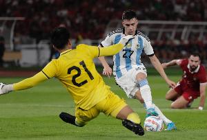 身價(jià)2000萬(wàn)歐！德媒：多特有意布萊頓20歲阿根廷前腰布納諾特