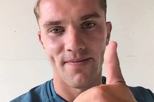 阿森納曬約克雷斯視頻：明天記得來阿森納官網(wǎng)看和熱刺的友誼賽