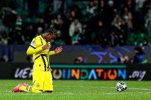 記者：多特醫(yī)療團(tuán)隊(duì)?wèi)岩?，楚克烏梅卡能否單?chǎng)比賽出場(chǎng)60到70分鐘