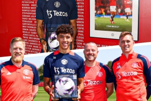 記者：曼聯(lián)19歲前鋒惠特利租借加盟英甲球隊(duì)北安普頓，即將官宣