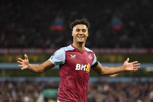 衛(wèi)報(bào)：曼聯(lián)對(duì)29歲沃特金斯估值4000萬-4500萬鎊，維拉要6000萬鎊