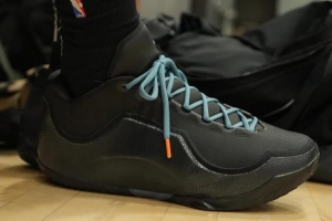 詹姆斯：我上腳的只是詹23的試穿版本 可能會泄露一款瘋狂的配色