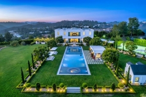 ??濃眉3990萬美元出售洛杉磯豪宅！此前購入價約為3100萬??