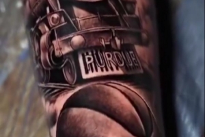 灰熊中鋒扎克-埃迪添新紋身 融合了普渡大學(xué)、灰熊和加拿大元素