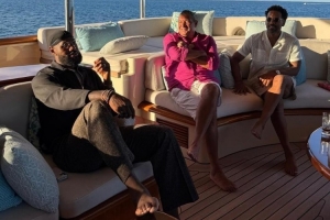 杰弗森調(diào)侃詹姆斯與約基奇經(jīng)紀(jì)人合照：無(wú)關(guān)聯(lián)手 他就想吊你胃口