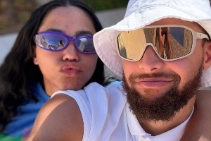 結(jié)婚14周年！庫里深情表白妻子：現(xiàn)在的你比以往任何時候都美??