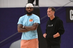 佩林卡：我們將尊重詹姆斯的決定 如果他有機會在湖人退役會很好