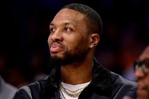 美記：開拓者建隊思路模糊&提升有限又不想擺爛 迎回利拉德說不通