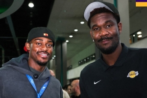 參加贊助商活動(dòng)！湖人官推曬圖：范德比爾特和艾頓玩得很開(kāi)心