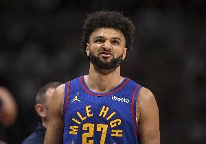 新賽季薪水3500+萬美元但從未入選最佳陣容的球員：穆雷拉文領(lǐng)銜