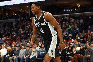 4年2.29億！Scotto：福克斯的合同不含球員選項和交易保證金