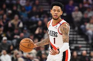 媒體人：綠軍是否會留西蒙斯仍是未知數(shù) 一直沒給他開新援發(fā)布會