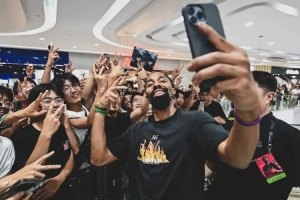 丁威迪中國行——出發(fā)咯，今天有沒有人在西湖偶遇丁局