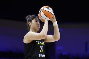 遭遇四連??！李月汝重回首發(fā)得3分6板2助 飛翼連續(xù)兩場不敵自由人