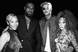 老隊友重聚！庫茲馬未婚妻曬歐洲度假照 詹姆斯夫婦驚喜現(xiàn)身??