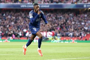 法國名宿：金球獎無論如何我都選登貝萊，亞馬爾聯(lián)賽冠軍沒法比