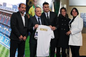 3000萬(wàn)打水漂！雷尼爾：沒(méi)人說(shuō)我在皇馬表現(xiàn)差，因?yàn)槲覊焊鶝](méi)上過(guò)