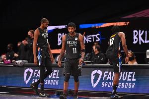 哈登評(píng)隊(duì)友TOP5：歐文、威少、杜蘭特、魔獸 最后名額留給自己