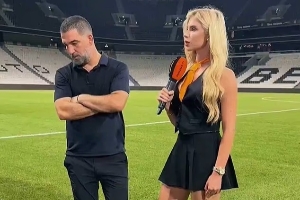 不敢看??礦工主帥圖蘭采訪全程不敢直視美女記者，視頻火遍外網(wǎng)