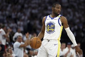 互不退讓?zhuān)∮掠洠簬?kù)明加團(tuán)隊(duì)與勇士已經(jīng)好幾周沒(méi)有聯(lián)系了