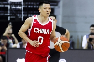 媒體人：看著高詩(shī)巖 會(huì)想到大一時(shí)的威少、2000年的胡雪峰