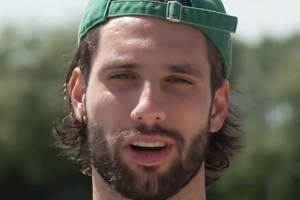 紅軍英超揭幕戰(zhàn)將在明天凌晨打響，索博秀中文：go go go 出發(fā)咯