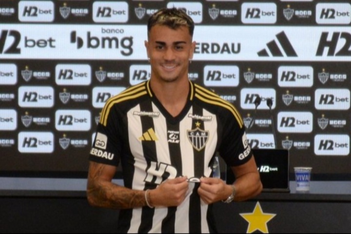 首秀送助攻！23歲雷尼爾回歸巴西后首秀，替補登場助攻胡爾克破門