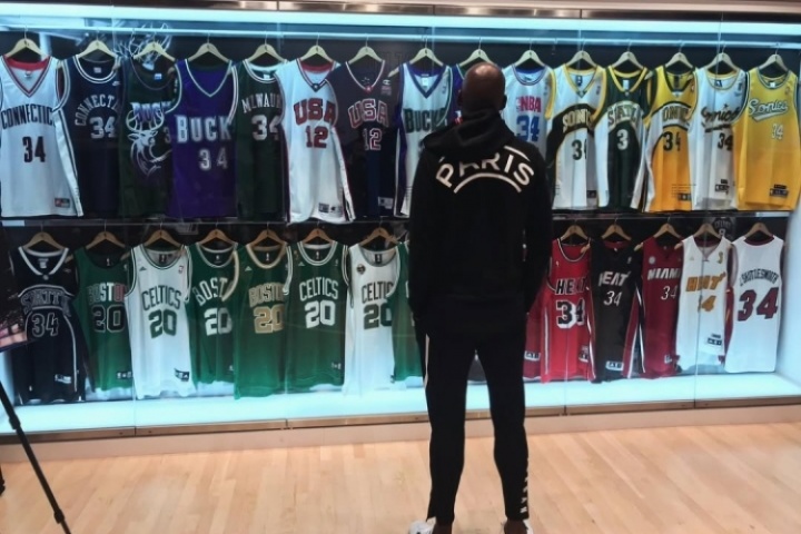 雷-阿倫曬球衣墻：每一件背后都訴說著一個名為努力的故事